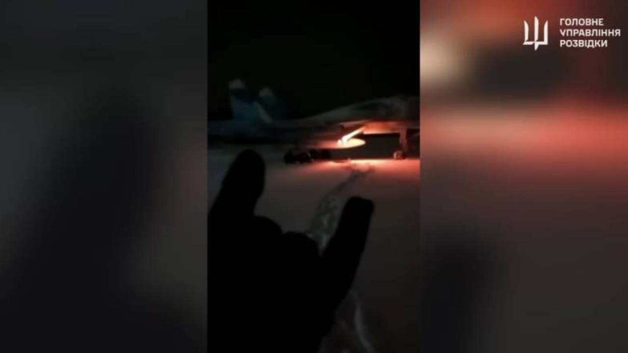 Ukrayna istihbaratı: Rusya toprakları içinde Rus savaş uçağı yaktık