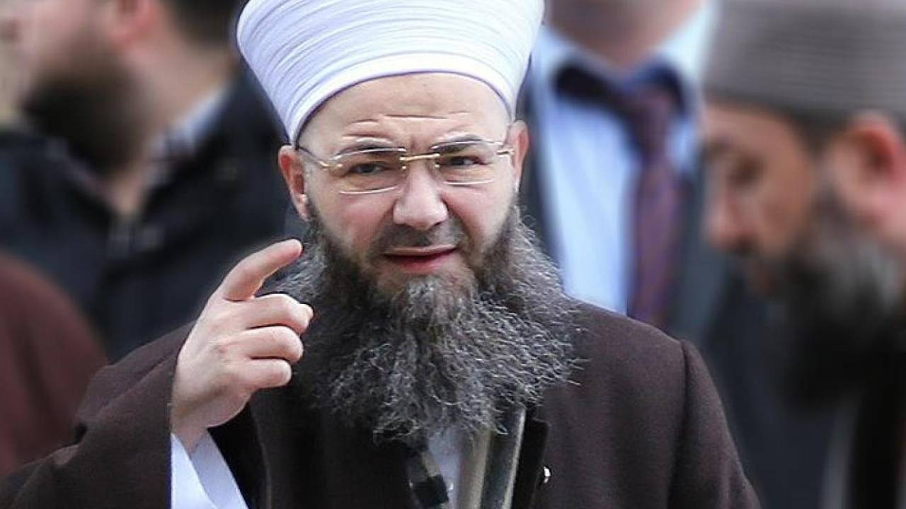 Cübbeli Ahmet'ten 'İsmailağa Cemaati' hakkında çarpıcı iddia! "Küçük kızlara büyü yaptırıyorlar"