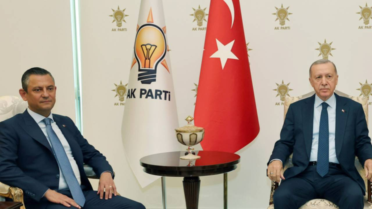 Kulis: CHP, AKP'nin yeni anayasa talebine kapıyı kapattı
