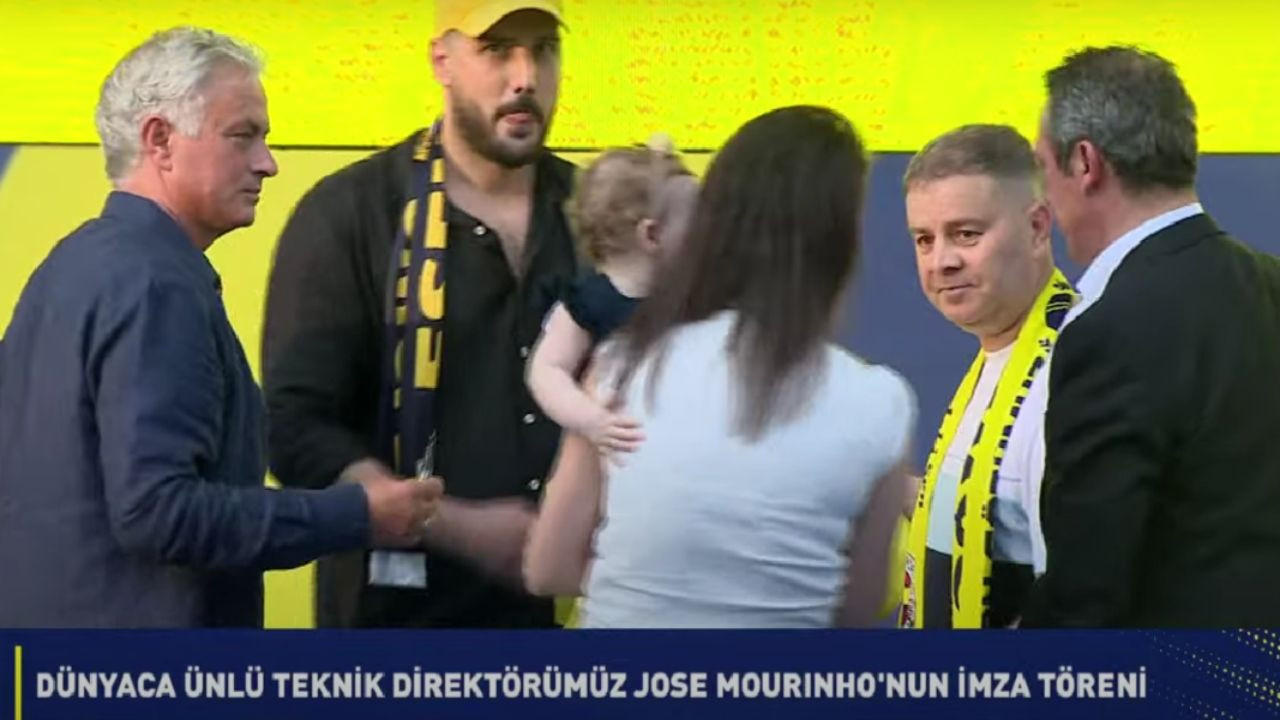 Mourinho Fenerbahçe taraftarıyla buluştu: 'Sizin hayalleriniz benim hayallerim' - Resim: 10