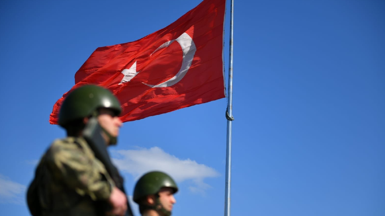 MSB: Yunanistan sınırında 5’i FETÖ üyesi 9 kişi yakalandı