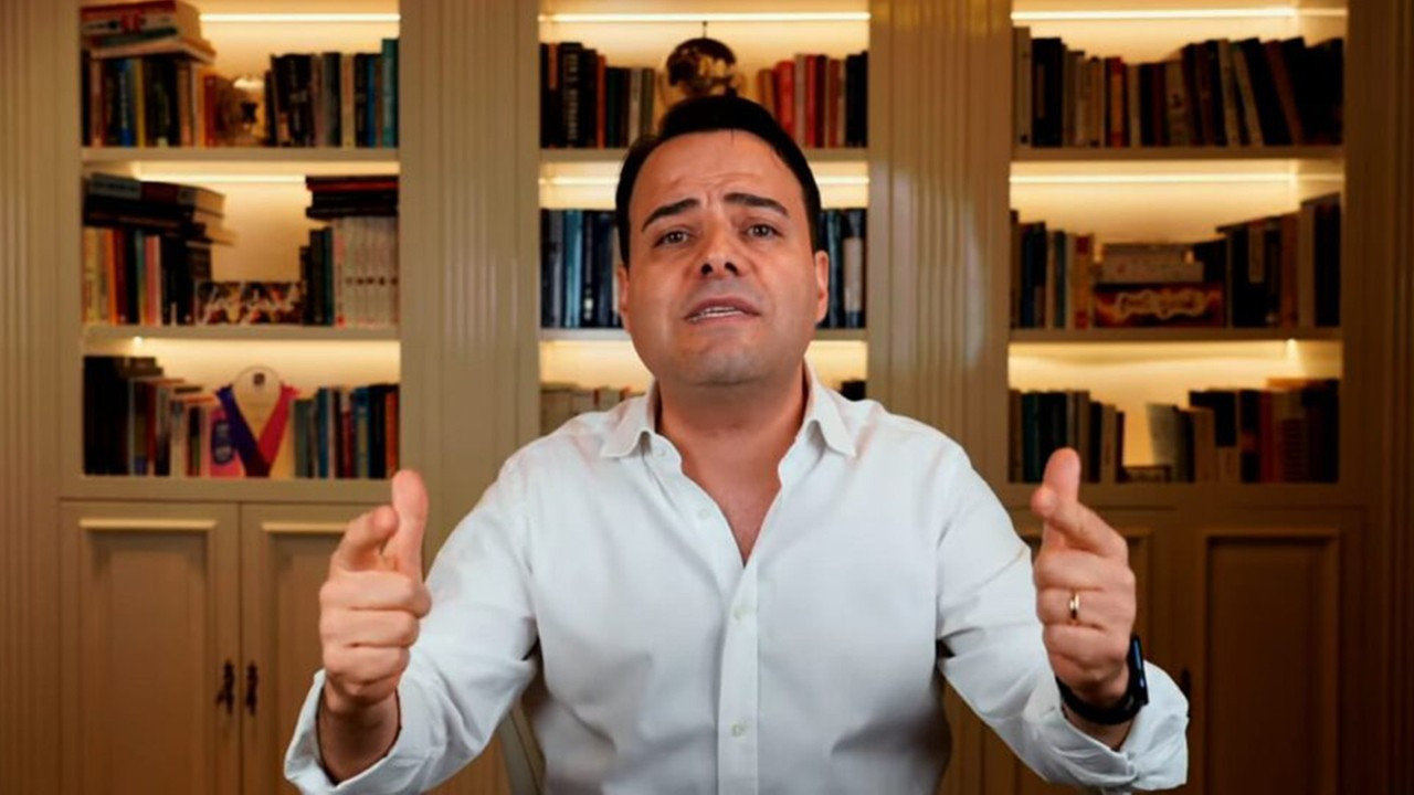 Özgür Demirtaş'tan Roblox Tepkisi