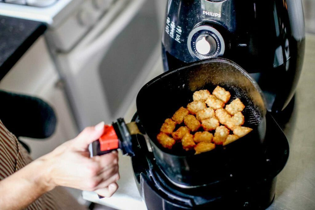 Sağlığa Faydalı Diye Satılıyordu: Doktorlara Göre Airfryer Kullanmak Neden Çok Tehlikeli? - Resim: 2