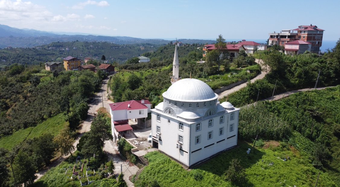 Görenler Gözlerine İnanamıyor: Üstü Lojman, Altı Yol! - Resim: 1