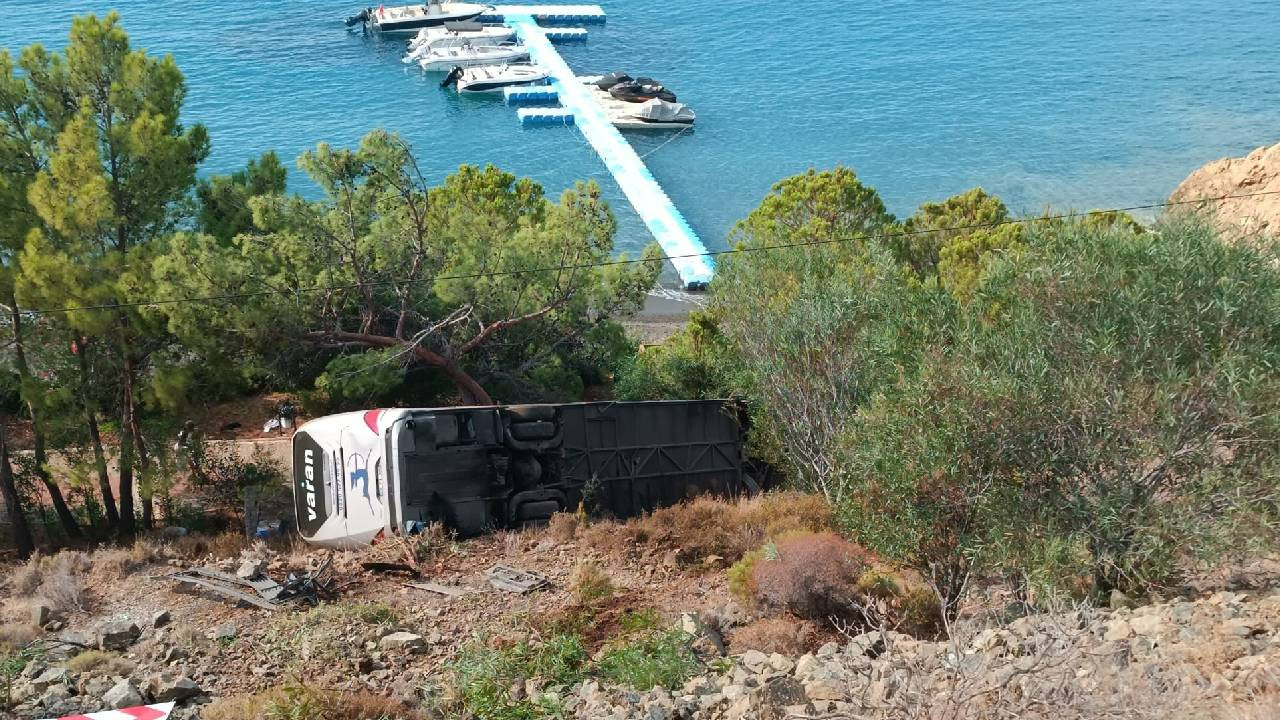 Muğla'da Feci Kaza! Yolcu Otobüsü Uçuruma Yuvarlandı: Yaralılar Var