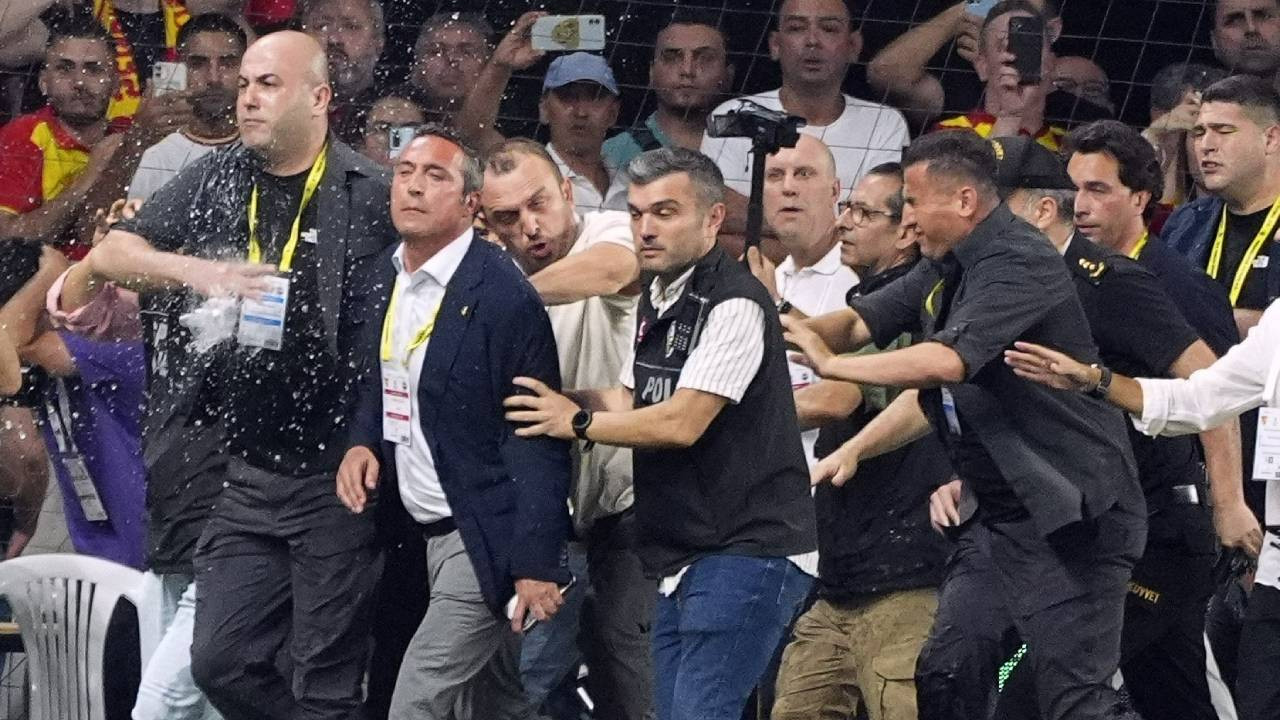 Göztepe'den Çok Sert Ali Koç Açıklaması: Provoke Yapılması Asla Kabul Edilemez
