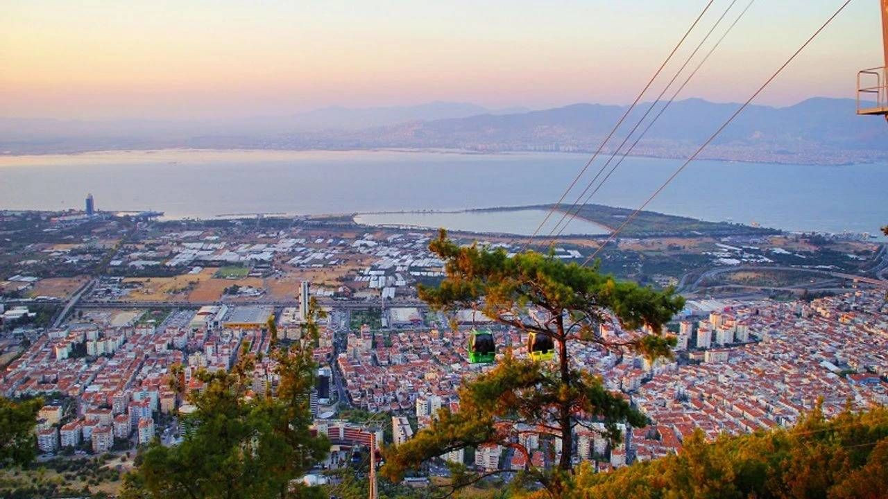 İzmir’de Merkezi Konumda Bulunuyor: Fiyatının Çok Altında Ucuza Satılık Daire - Resim: 3