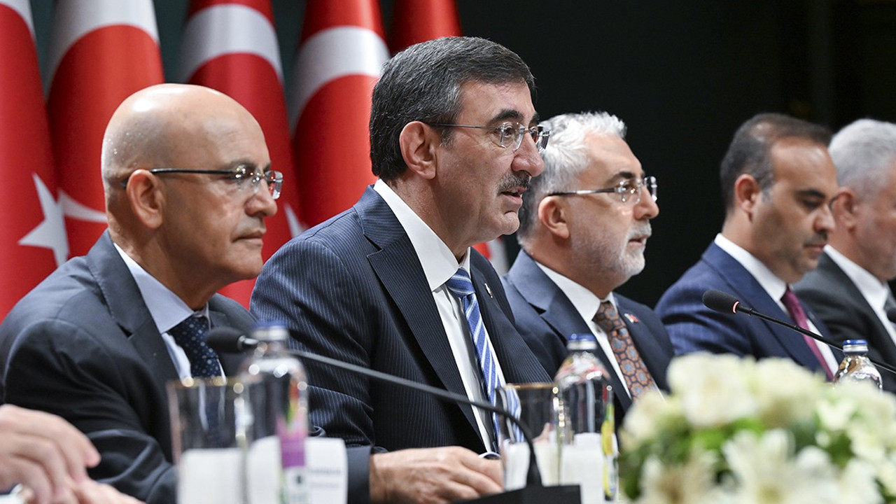 Cevdet Yılmaz Yeni OVP'yi Açıkladı: Enflasyon Hedefine Revize