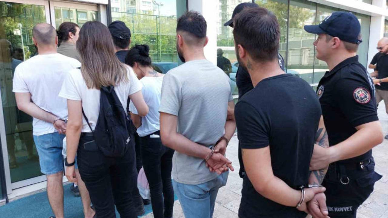 Samsun'da Uyuşturucu Operasyonu: 5 Kişi Gözaltına Alındı