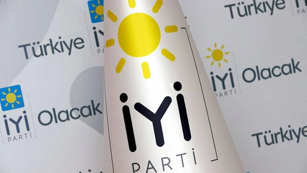 İYİ Partililerden 'İstifa' Yorumu: 'Arınma Olarak Görüyoruz'