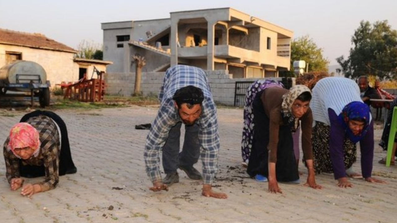 Üç Çocuktan Biri Dört Ayak Üzerinde Yürüyor: Bilim İnsanları Hatay'da Yaşayan Ailenin Gizemini Çözdü - Resim: 5