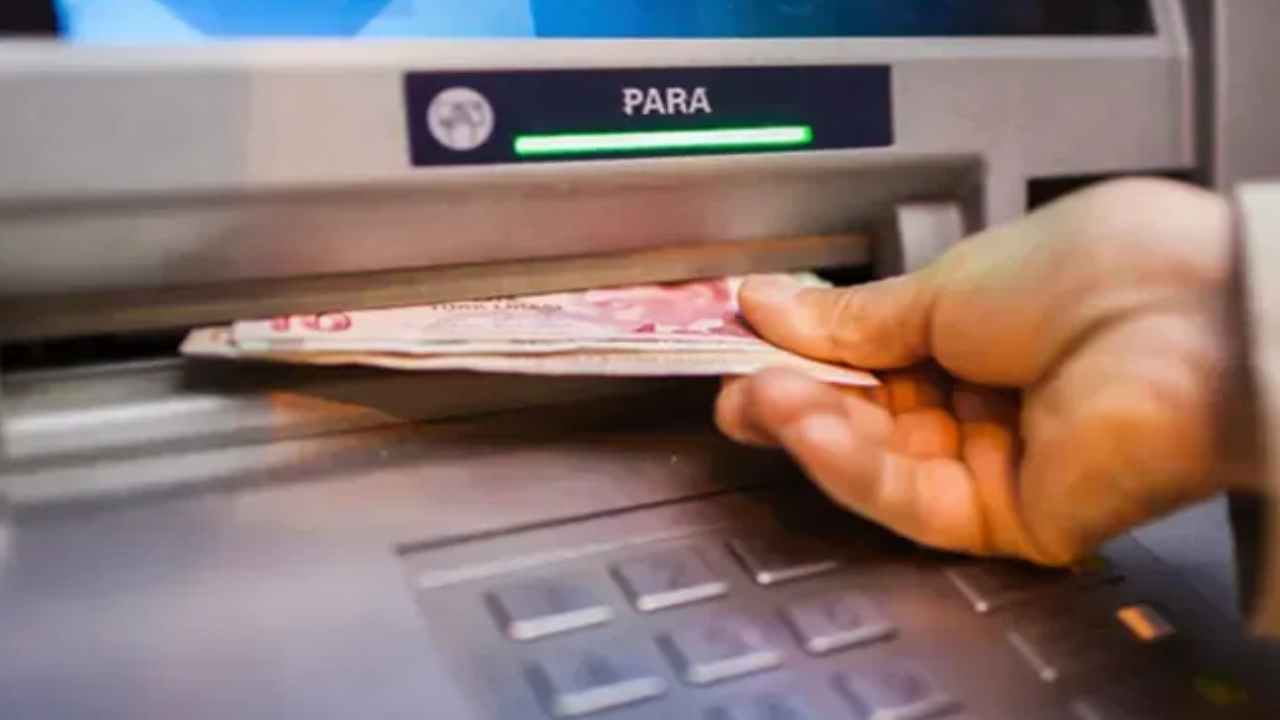 ATM’den Para Çeken Emekliler Dikkat! Bunu Yapmadan ATM’ye Kart Sokmayın - Resim: 3