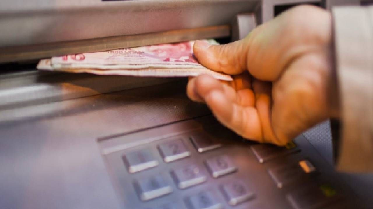 ATM'lerde Yarından itibaren Geçerli Olacak: Para Çekerken Artık O Belge İstenecek - Resim: 1