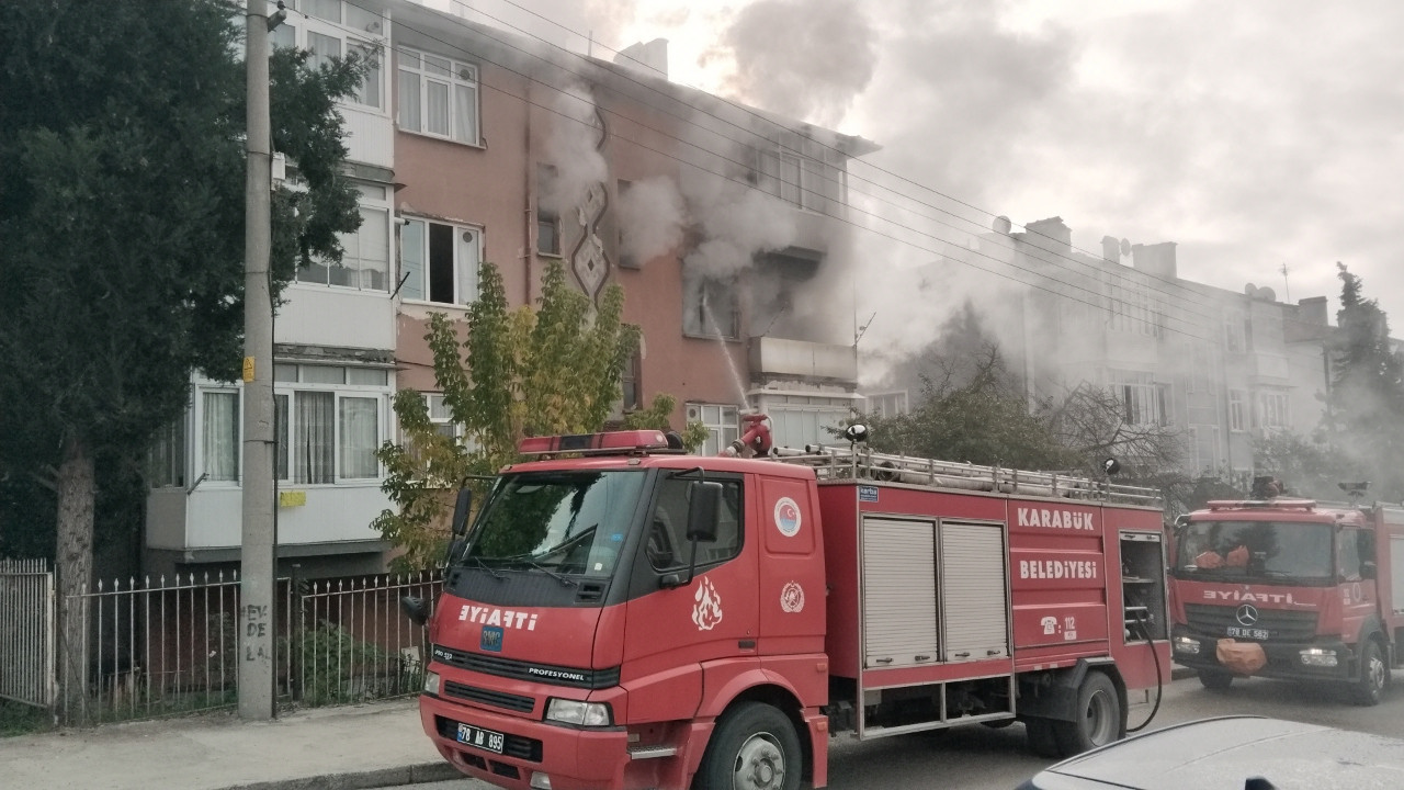 Karabük'te Apartmanda Korkutan Yangın