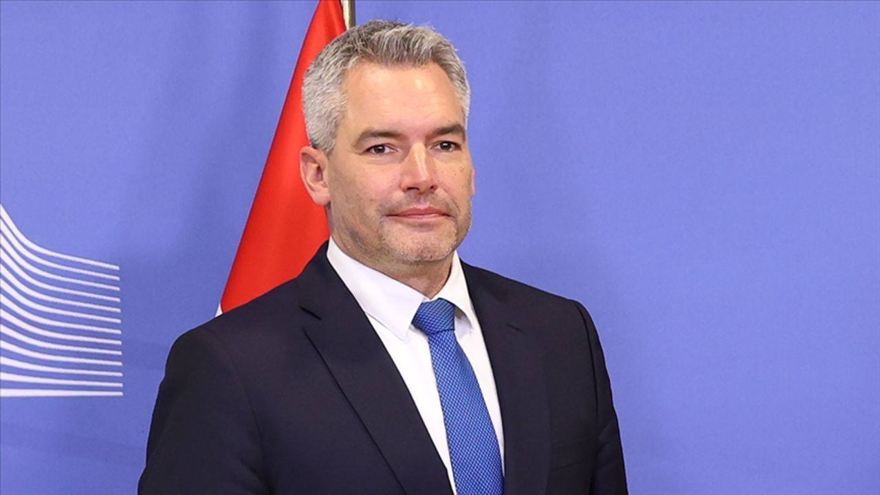 Koalisyon Görüşmeleri Çıkmaza Girmişti: Avusturya Başbakanı'ndan İstifa Kararı
