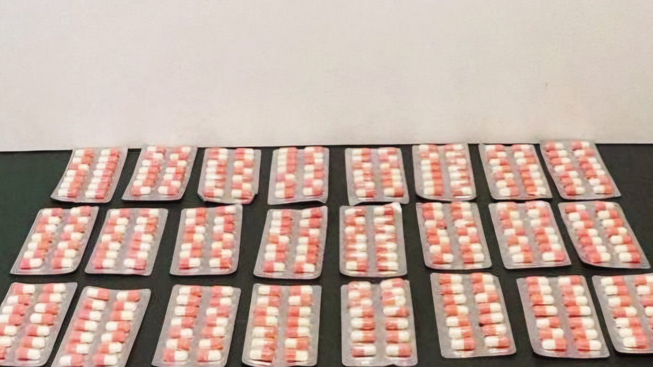 Samsun’da Uyuşturucu Baskını, Çok Sayıda Hap Ele Geçirildi