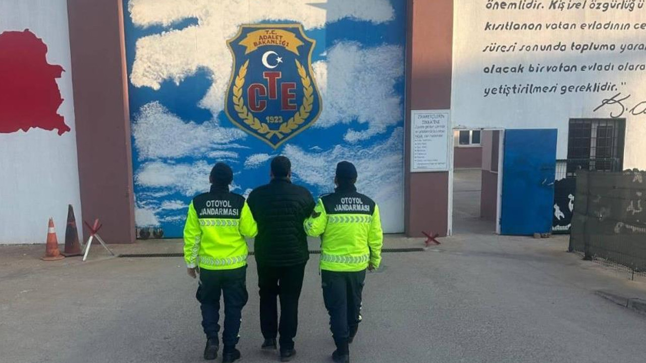 2 Kaçak Göçmen Organizatörü Yakalandı