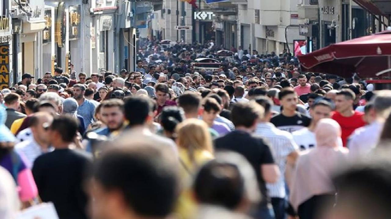 En Zeki İnsanların Doğduğu Gün Belli Oldu: Pazartesi, Salı, Çarşamba Perşembe...