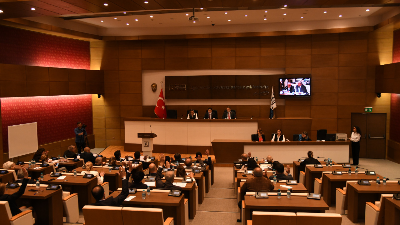CHP, AKP'li Kadın Üyeye Hakarete Karşı Harekete Geçti