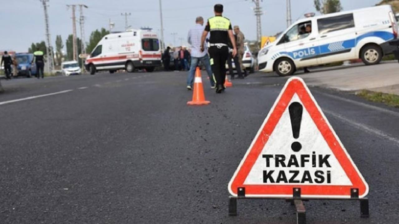 Sakarya'da Kavşakta Feci Kaza: 1 Ölü, 3 Yaralı