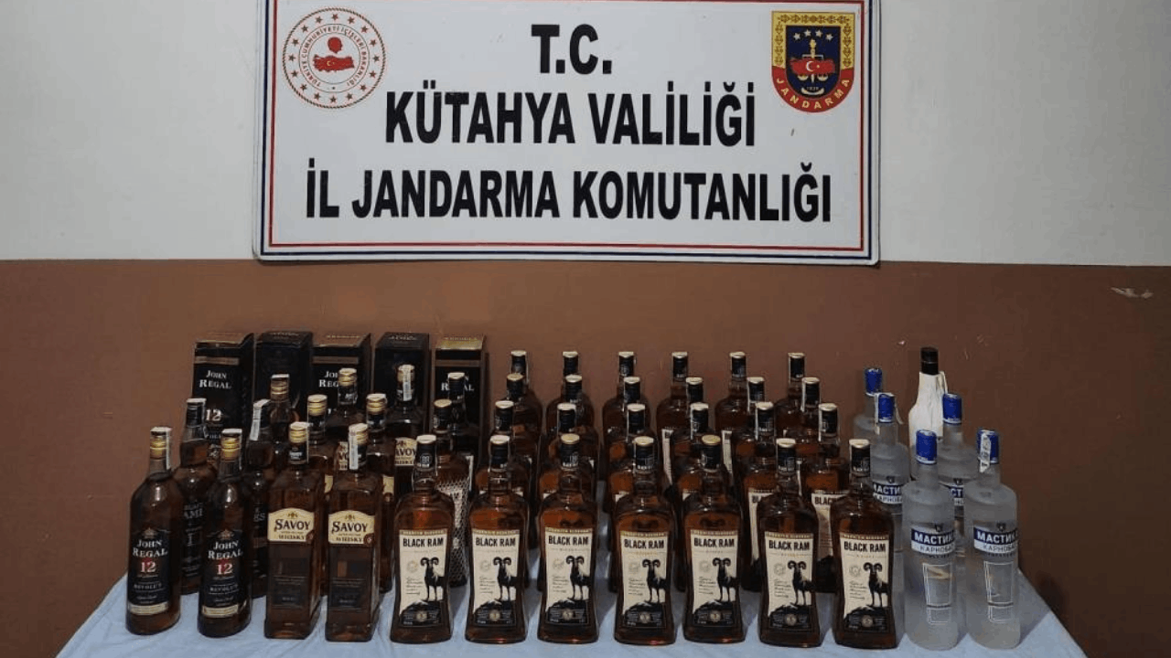 Kütahya'da Zehir Tacirlerine Geçit Yok: Tam 44 Litre Ele Geçirildi
