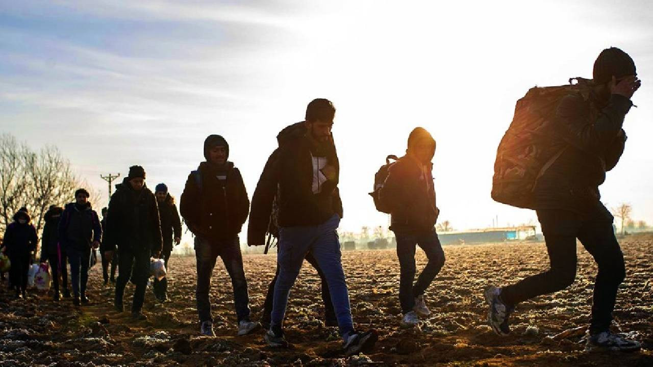 İçişleri Bakanlığı Duyurdu: Türkiye'ye En Çok Düzensiz Göçmen Yollayan Ülke Belli Oldu! Suriye Değil