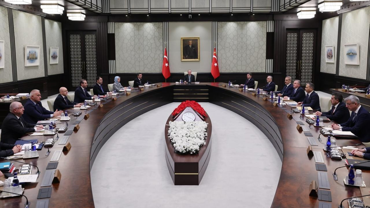 Kabine Toplanıyor! Masada Hangi Konular Var?