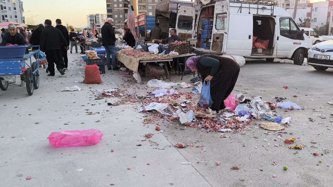 Pazarda İsyan Sesleri: Çürük Bile El Yakıyor, Ne Alan Var Ne Satabilen!