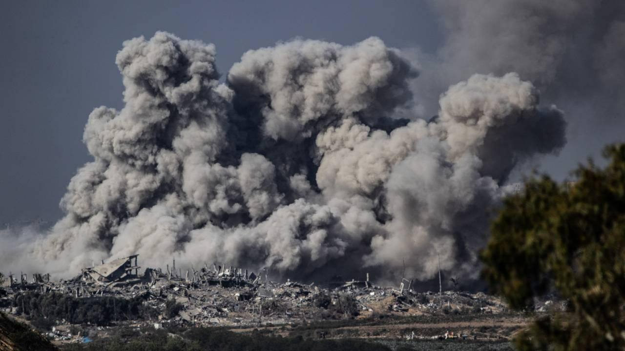 İsrail'den Gazze'ye Yine Bombardıman! Çok Sayıda Ölü ve Yaralı Var