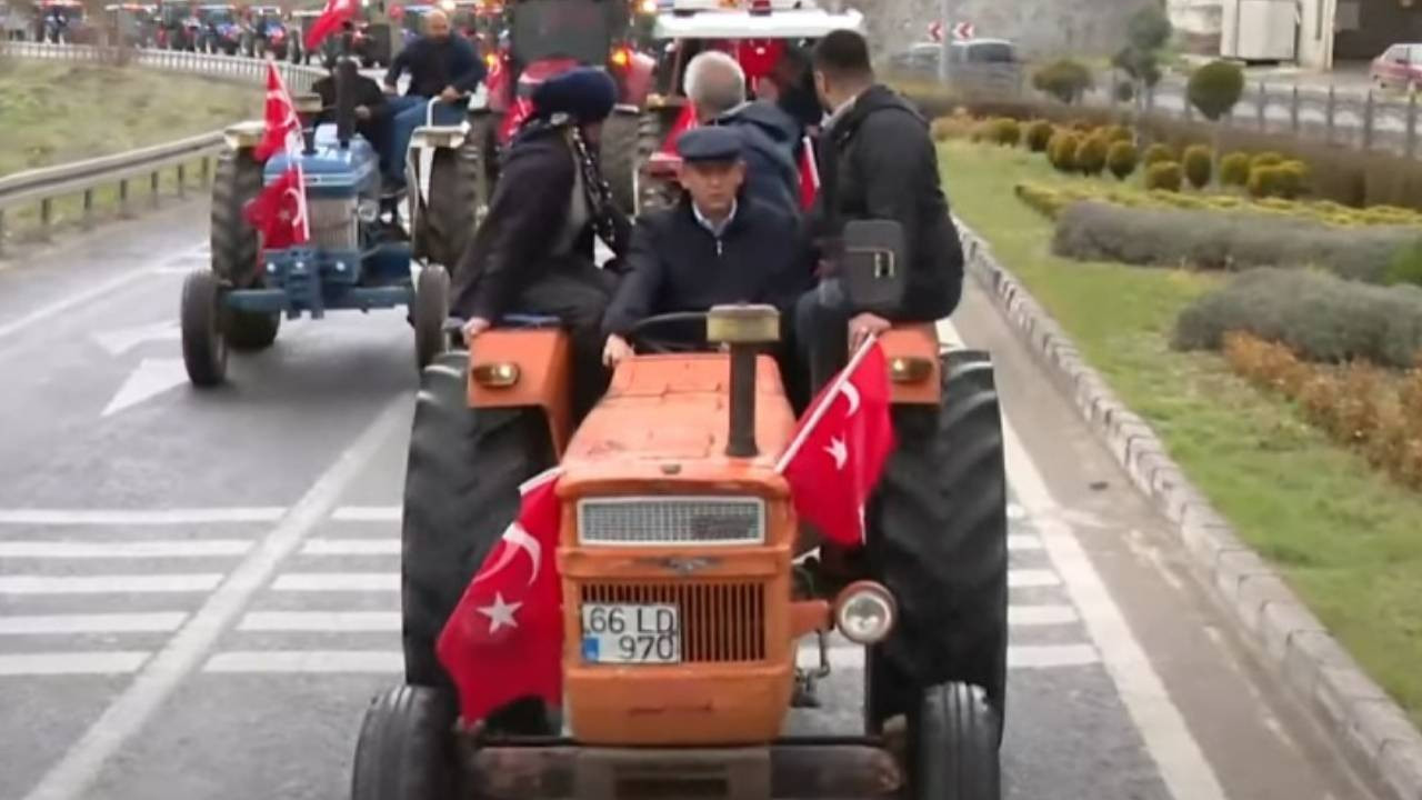 Yozgat Mitingi Öncesi Özgür Özel'den Traktörlü Konvoy