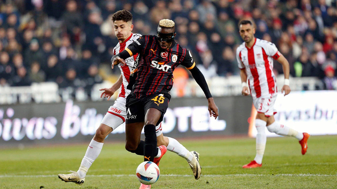 Galatasaray-Sivasspor Maçının VAR Hakemi Açıklandı