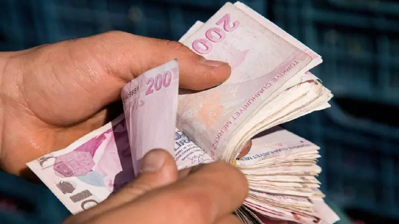 Kurban Bayramı İkramiyelerine Zam Geldi! Bayramdan Önce Hesaplara Yatacak Yeni Tutar Belli Oldu