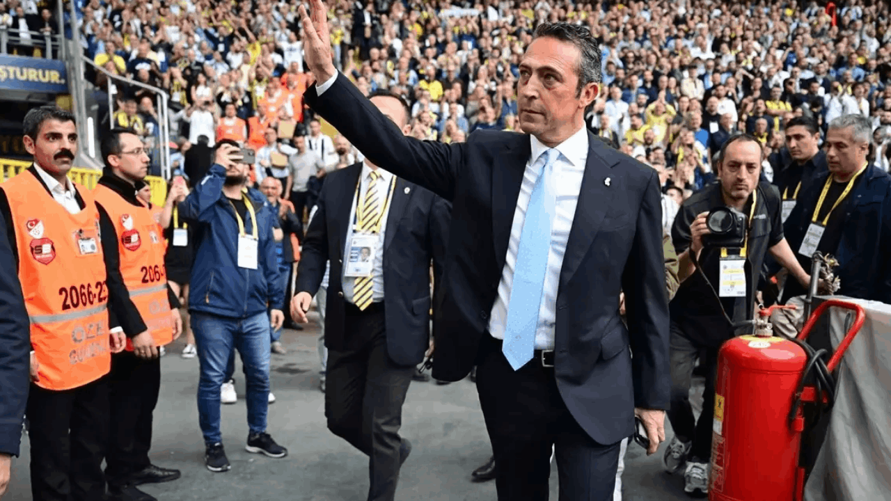 Fenerbahçe Başkanı Ali Koç'a Kabus Gibi Haber! İmza Sayısı Patladı