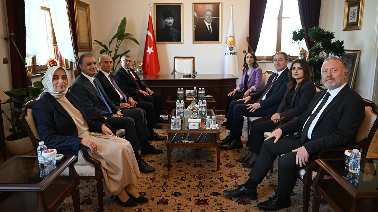 DEM Parti- AKP Görüşmesi Sona Erdi: Ne Konuştular? İlk Açıklama Geldi