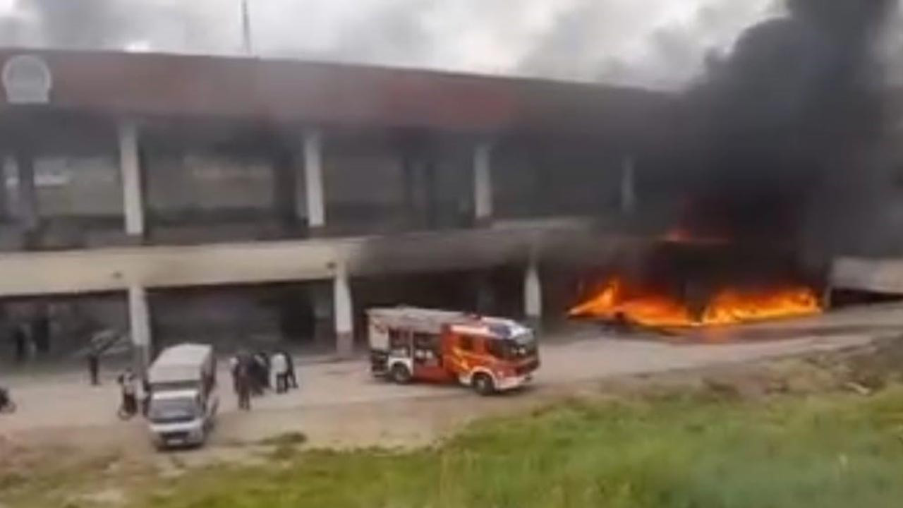 Ankara'da Korkutan Yangın