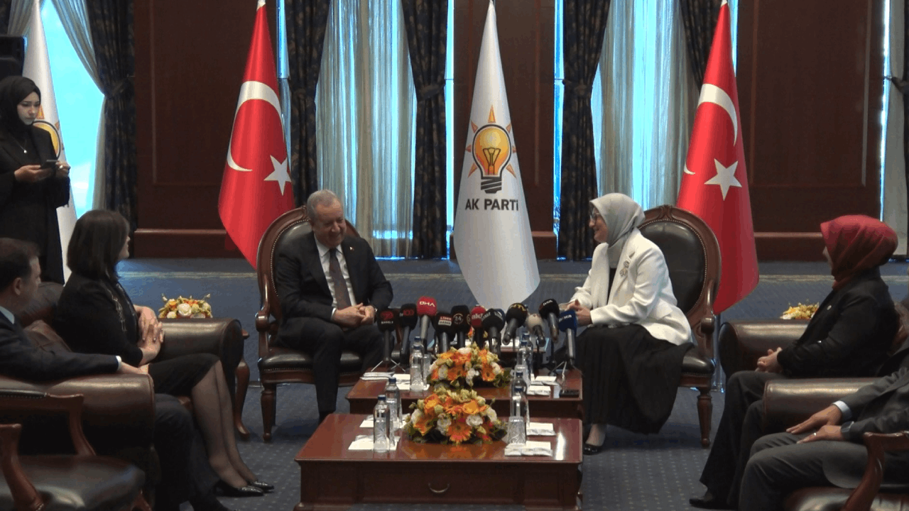 AKP ve MHP'den Karşılıklı Bayram Ziyareti