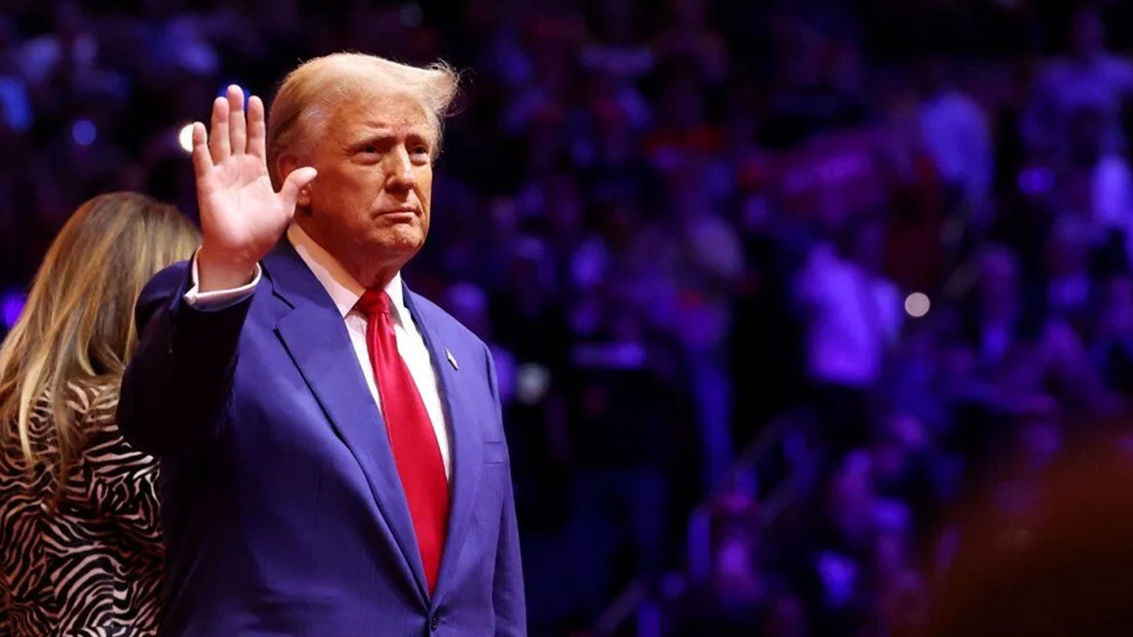 Trump’ın Gizli Planı Sızdı! Gemiler Yerleşti, Füzeler Yolda, 4 Bin Asker Emre Hazır… ABD Savaşa mı Hazırlanıyor? - Resim : 2