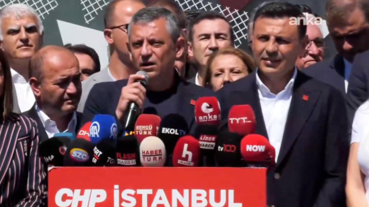 Özgür Özel’den ‘Göreve Başladık’ Diyen Gürsel Tekin’e İlk Yanıt: 'CHP İl Başkanı İl Binasında Görev Yapar, Vekilim Özgür Çelik’tir' - Resim : 2