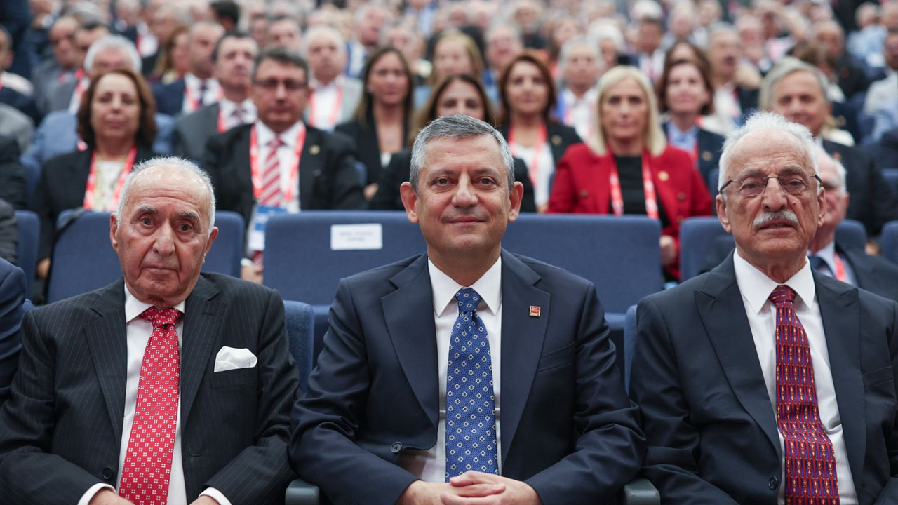 CHP İstanbul'da Sandık Başında! Olağanüstü Kongrede Kritik Seçim Günü, Özgür Çelik Yeniden Aday - Resim : 1