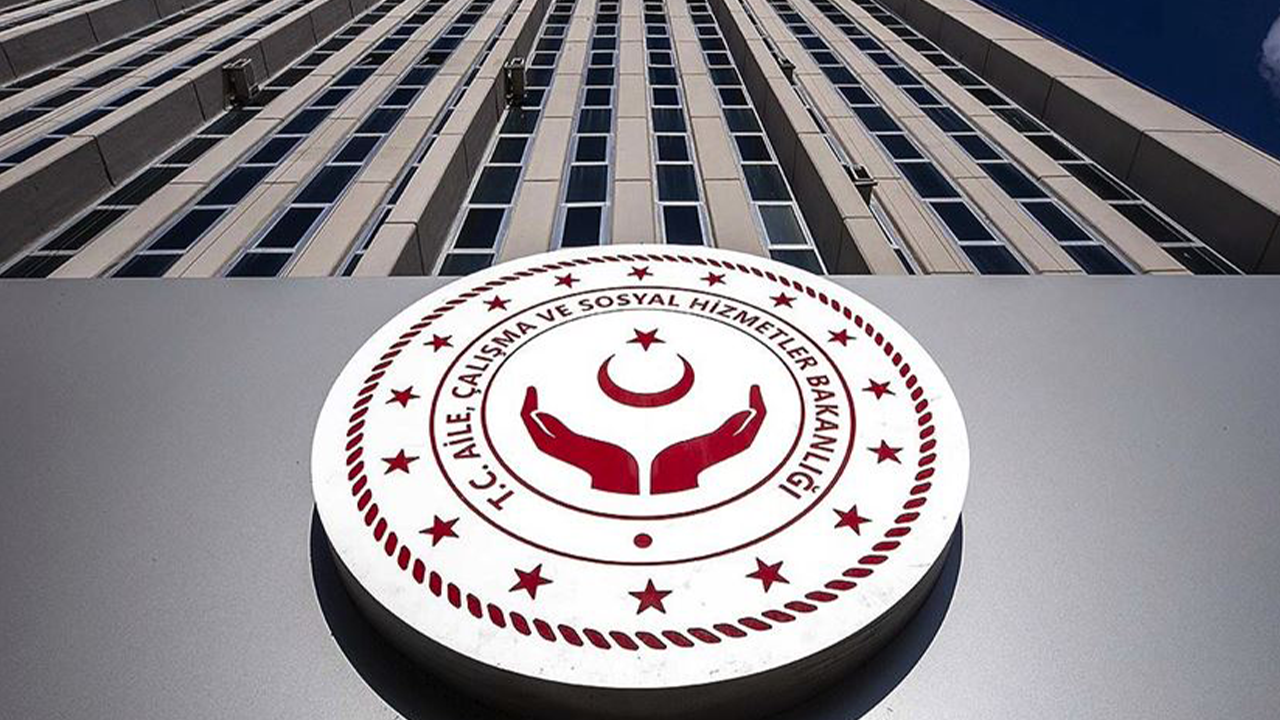 Batman’da Sokakta Uyuyan Çocuk ve 6 Kardeşi Devlet Koruması Altına Alındı - Resim : 2