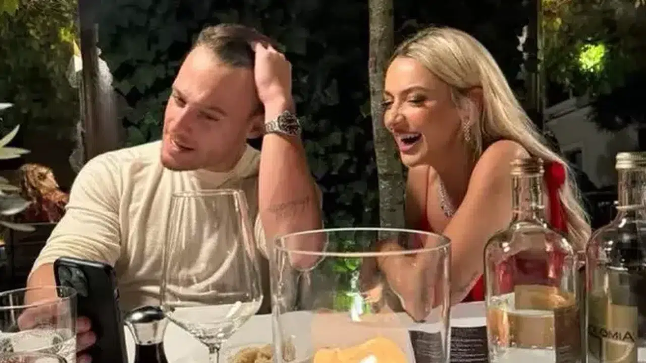 Milano'da Sürpriz Buluşma! Hadise ve Kerem Bürsin Aşk mı Yaşıyor? Lüks Hediye İddialarını Alevlendirdi - Resim : 1