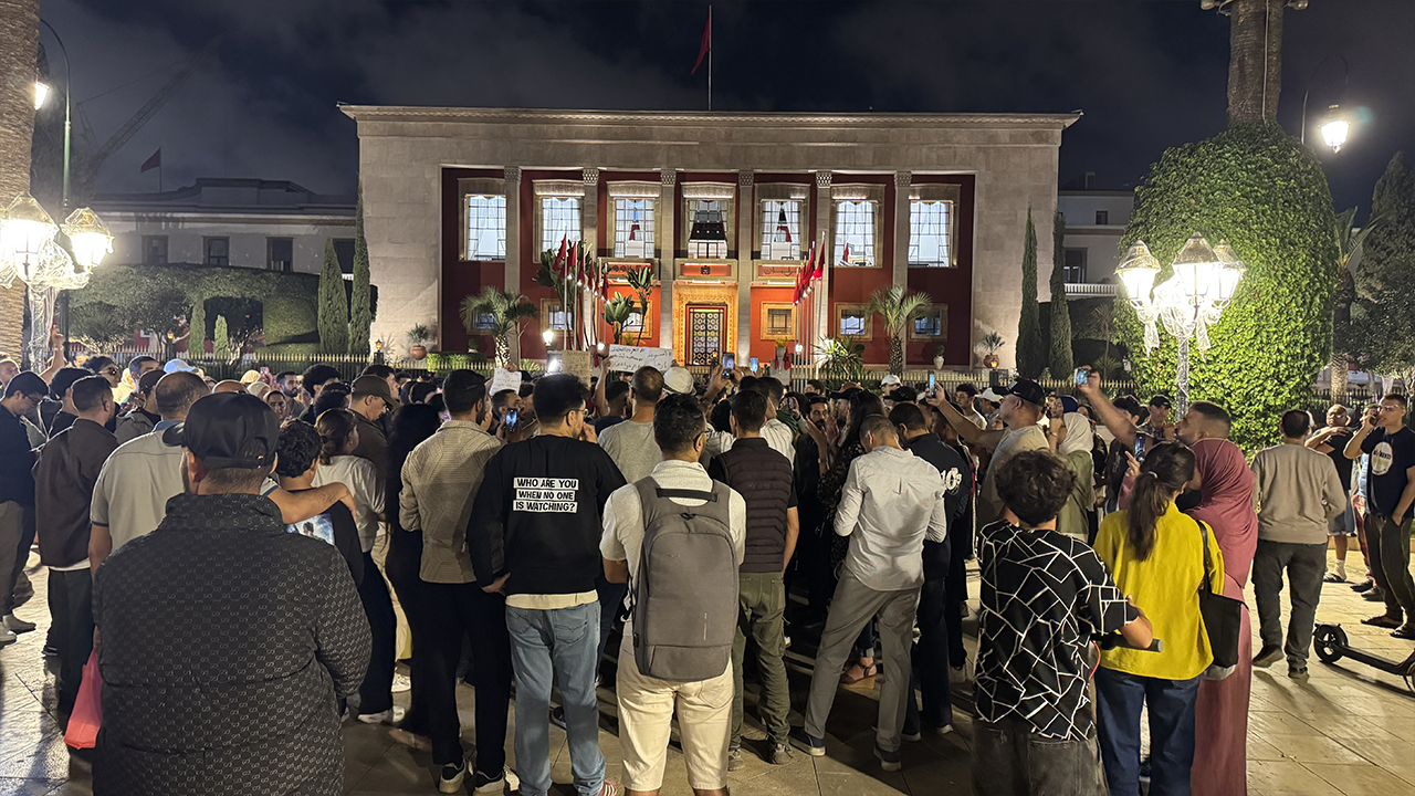 Fas’ta 'Z Kuşağı' İsyanı Büyüyor! Sokaklar Doldu Taştı: ‘İki Denizimiz Var ama Sefalet İçindeyiz’ - Resim : 3