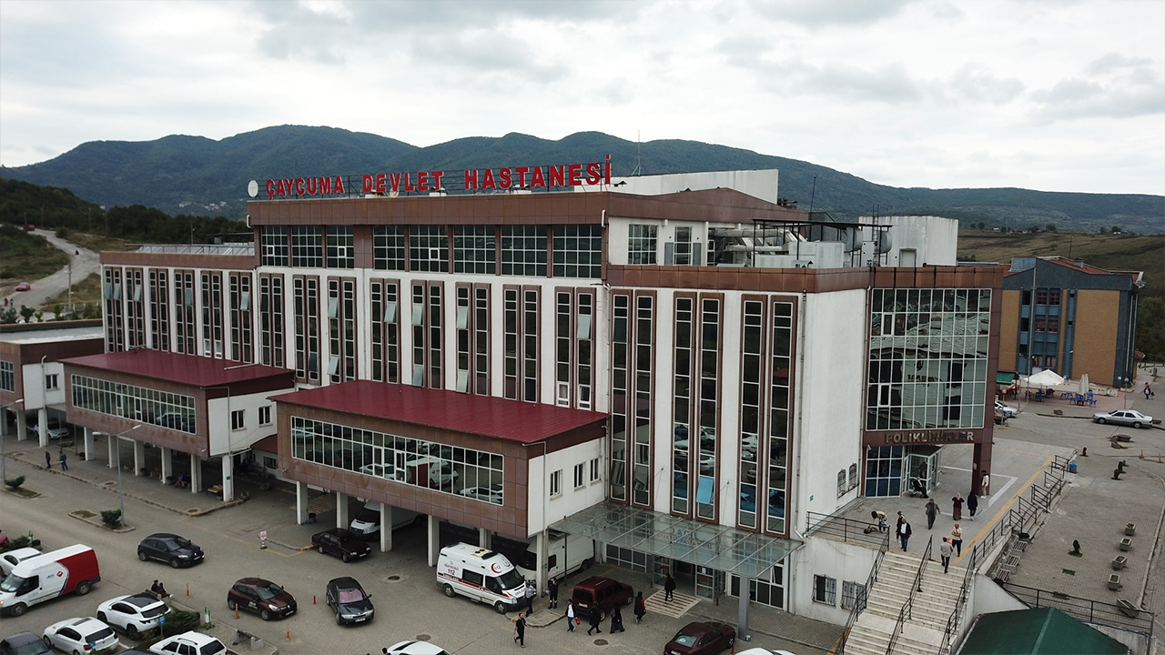 Zonguldak’ta Skandal! Karın Ağrısıyla Acile Gelen 16 Yaşındaki Çocuk Doğum Yaptı - Resim : 1