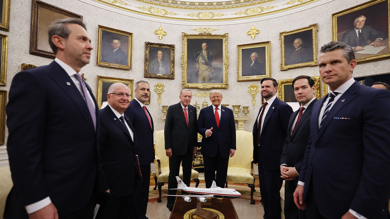 Beyaz Saray’daki Tarihi Görüşmede Çarpıcı İddia! Cumhurbaşkanı Erdoğan Trump’a Ne Teklif Etti? - Resim : 4