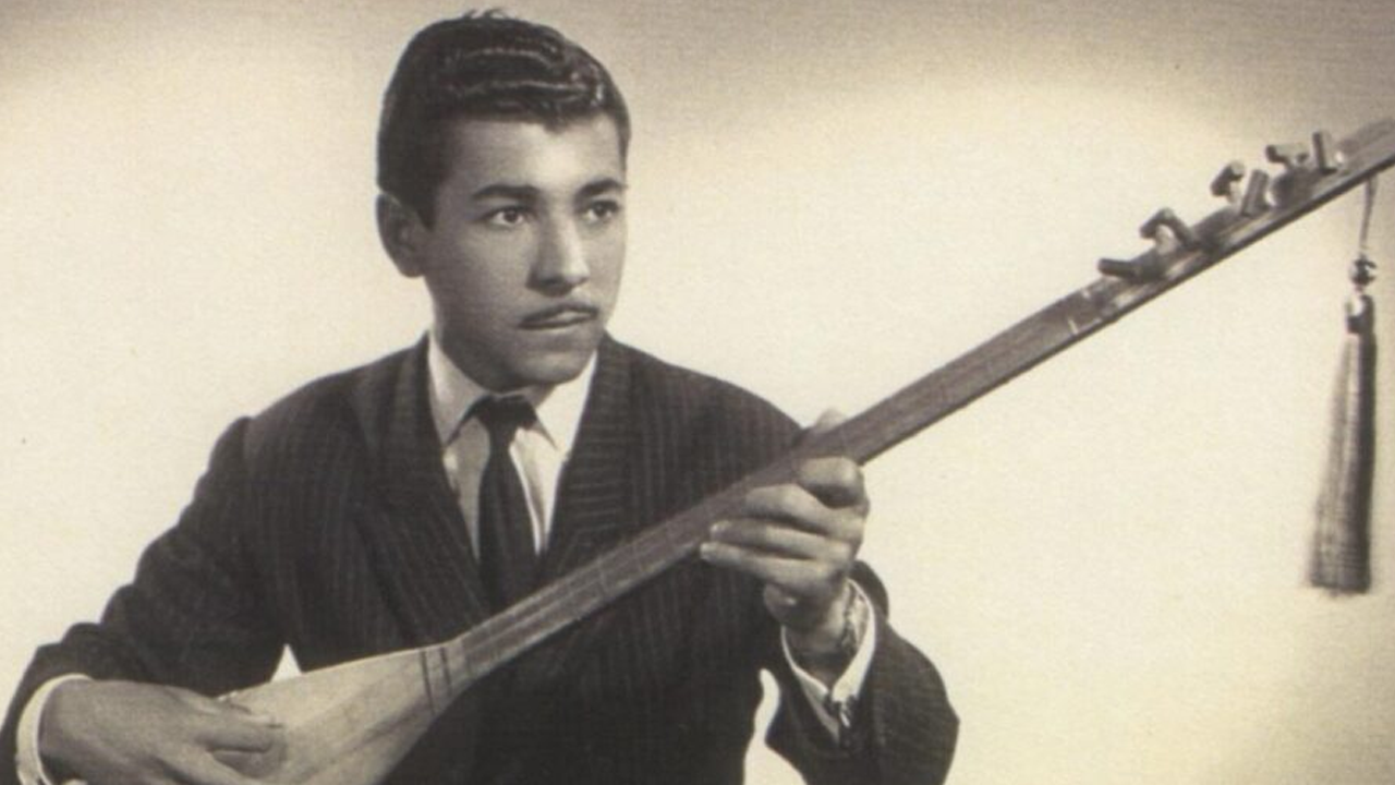 İbrahim Tatlıses’ten Neşet Ertaş’a Büyük Vefa! Vefatının 13. Yılında Mezarını Ziyaret Etti - Resim : 3