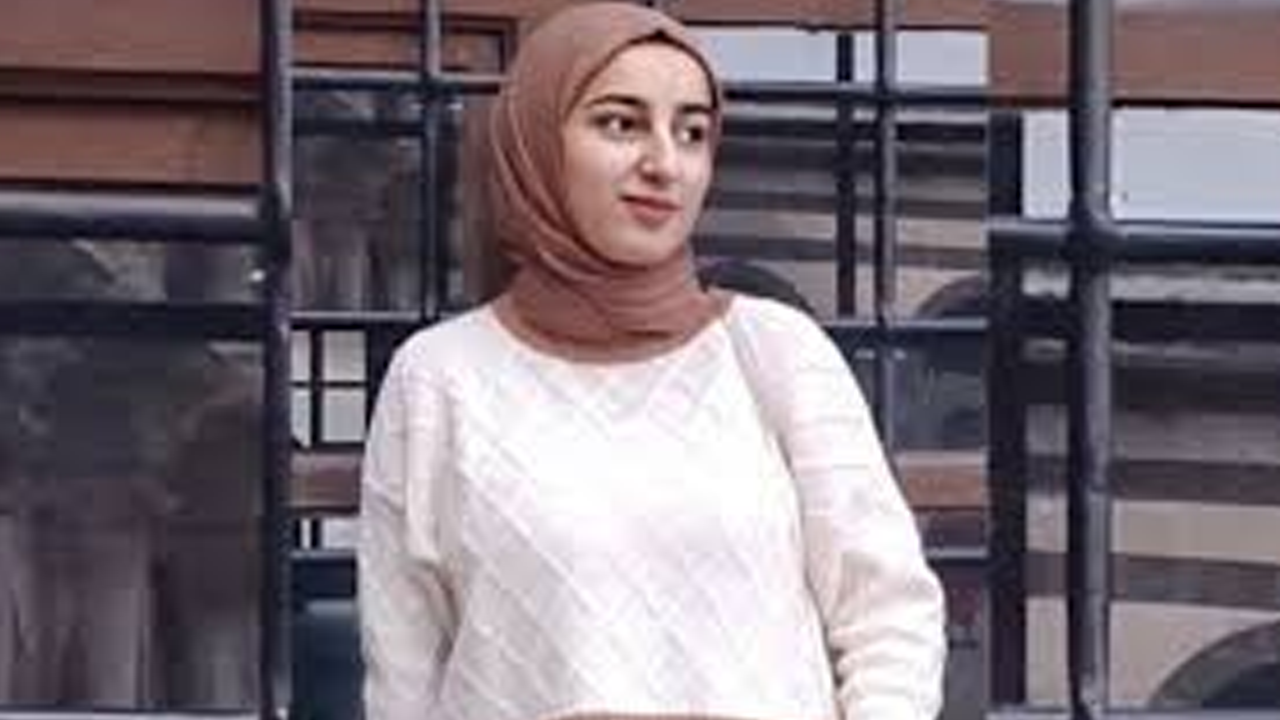 Bir Şehrin Vicdanı Ayakta! Van'da Rojin İçin Yürek Yakan Adalet Nöbeti: ‘Yaşama Hakkı Alçakça Alındı’ - Resim : 1