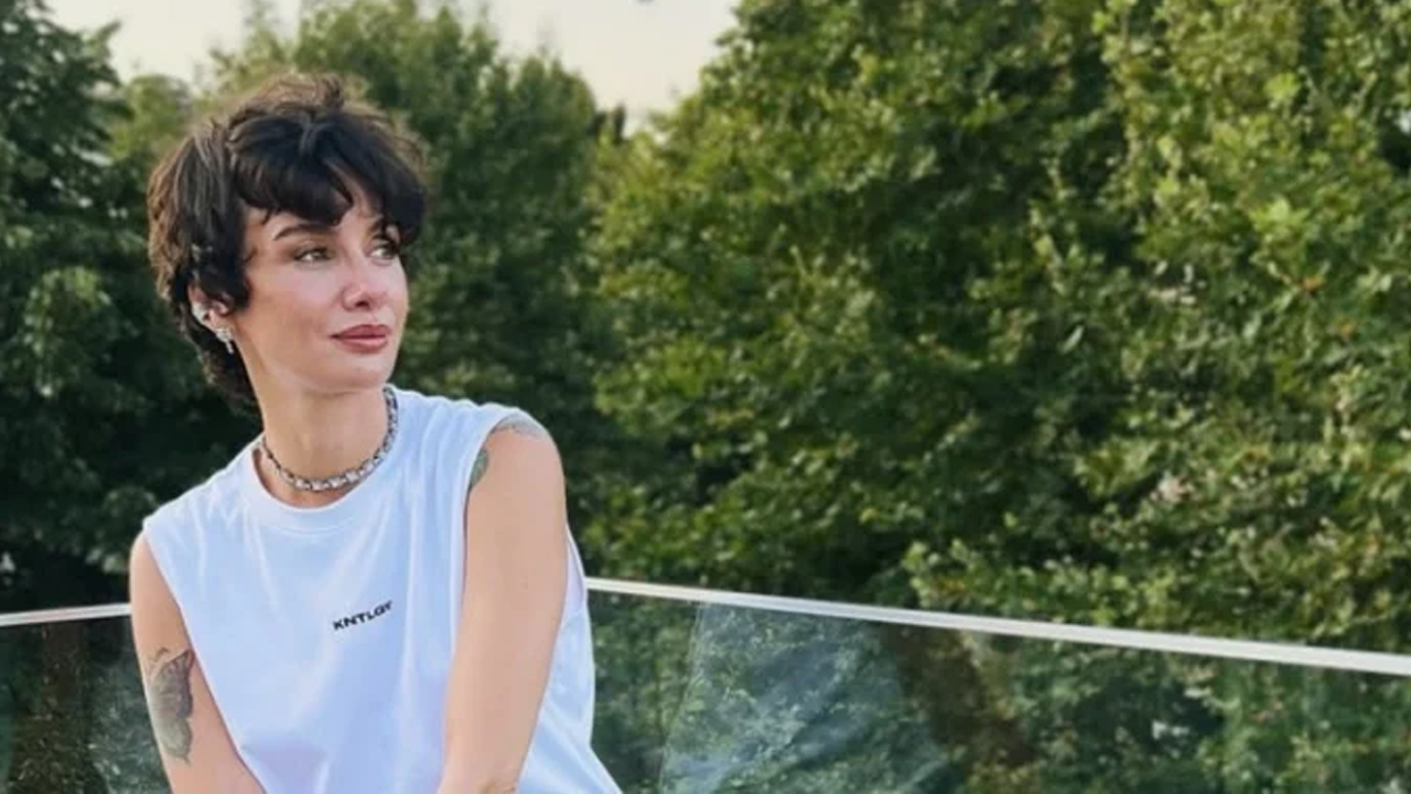 Uyuşturucu Testi Pozitif Çıkmıştı! Ünlü Oyuncu Birce Akalay’dan Olay Bir Tepki Daha! Söylediği Şarkının Sözleri Damga Vurdu - Resim : 2