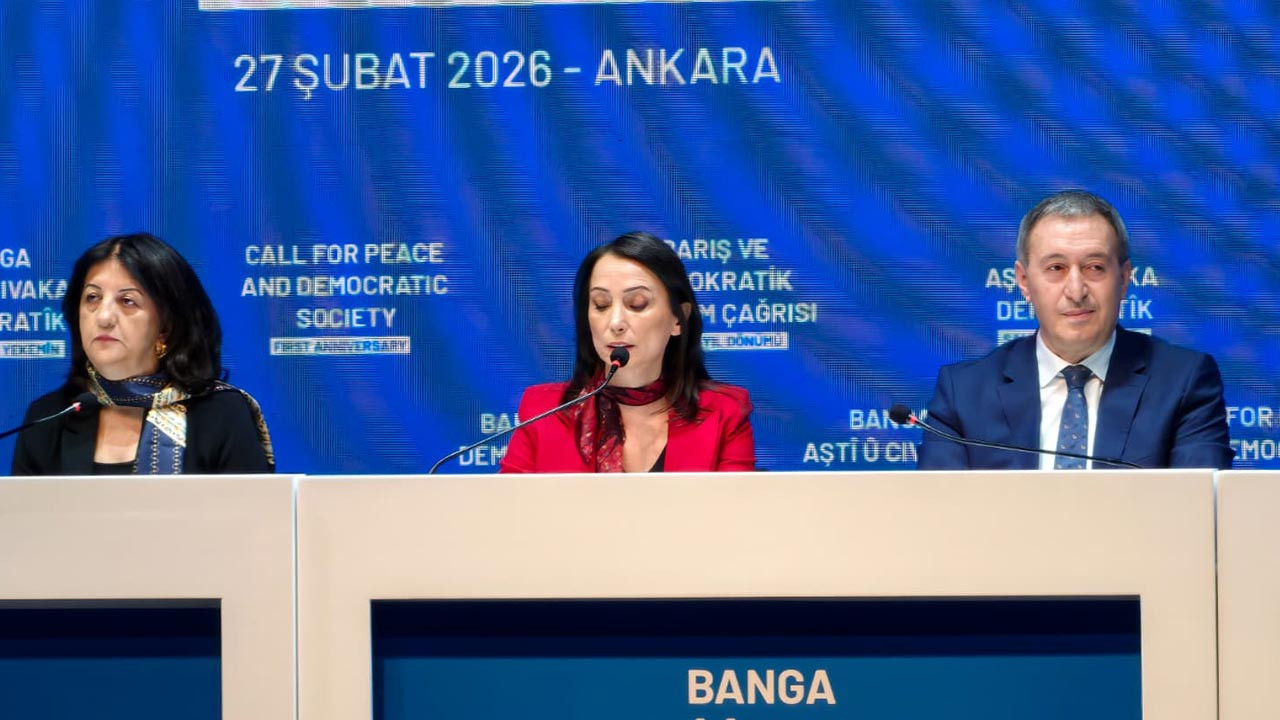 DEM Parti, Öcalan'ın Mesajını Okudu, İmralı'dan İkinci Aşama Çağrısı - Resim : 1